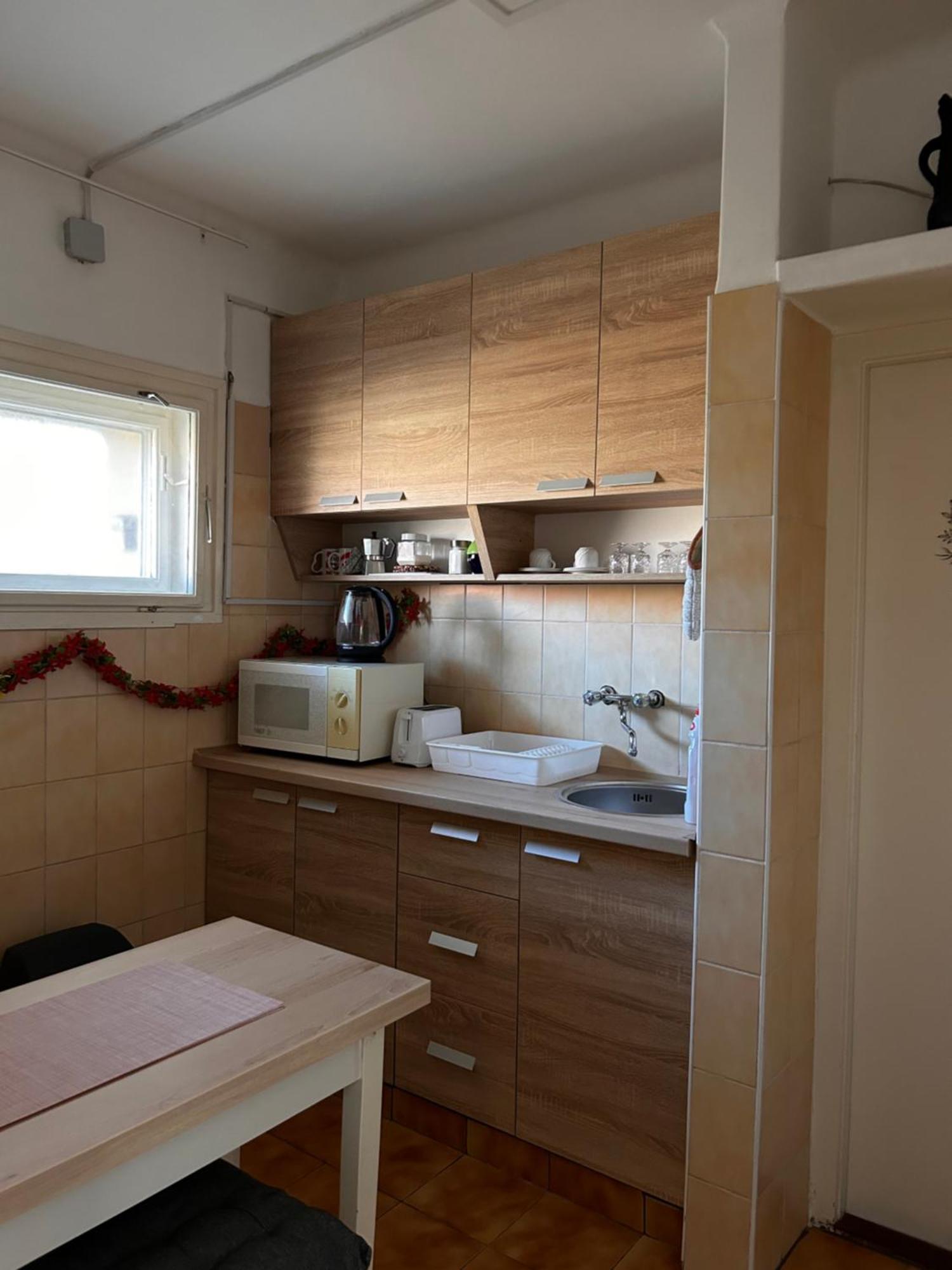 Cozy Apartment In The City Centre Next To Dom Square Сегед Экстерьер фото